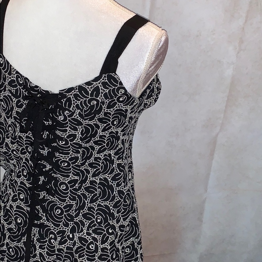 Flirty & Fun Dress-Floral Print w/LaceUp Back - Picture 5 of 8